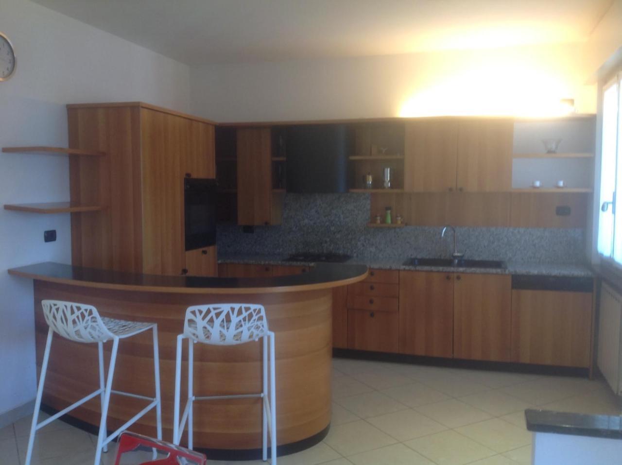 Villa Arianna Panoramic Apartments Мальчезине Экстерьер фото